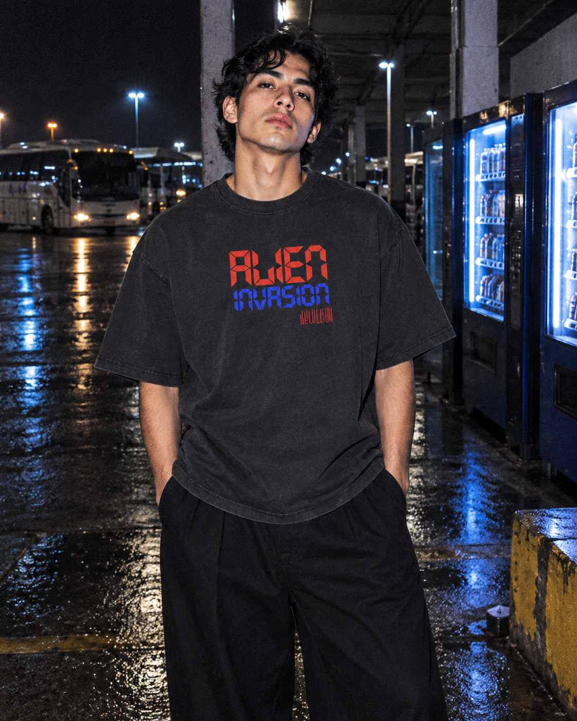 Alien Transmission T-Shirt — DELUSSION editorial