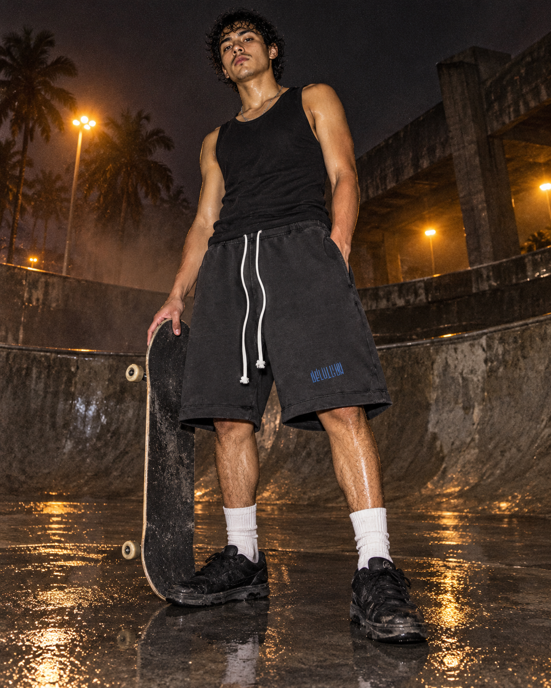 Black Current Shorts — DELUSSION editorial