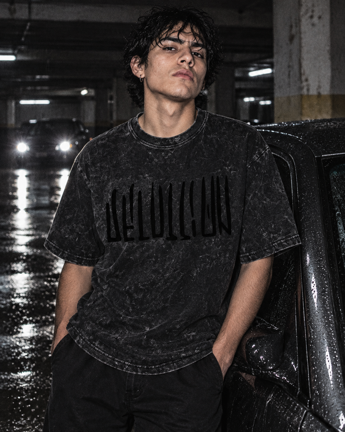 Black Static T-Shirt — DELUSSION editorial